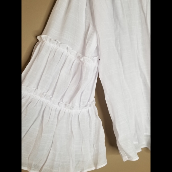 Chic white boho flowy off the shoulder tiered bell sleeve tunic top - Picture 6 of 8